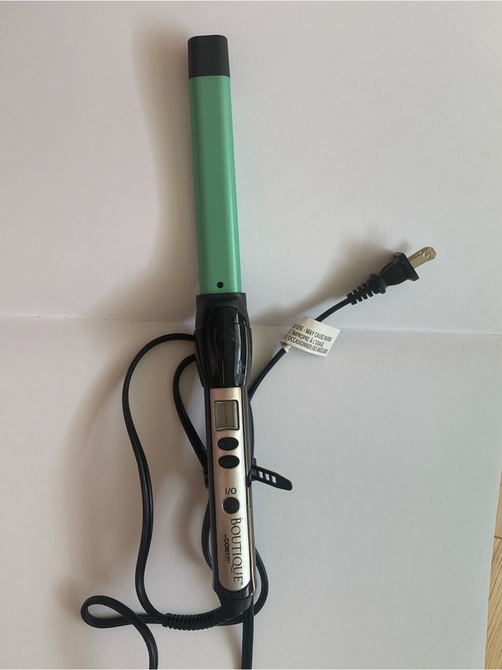 Boutique Salon 1" Mint Green Jade Ceramic Curling Wand
